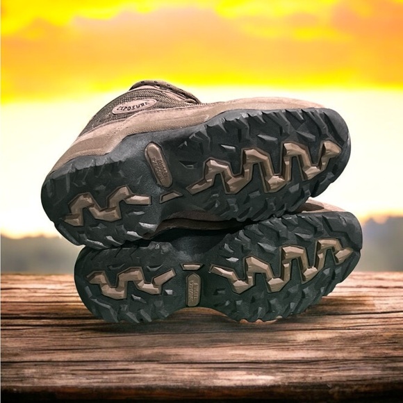 Women’s Eagle II Women’s Rugged Exposure Hiking Boots Size 8. - Picture 5 of 5